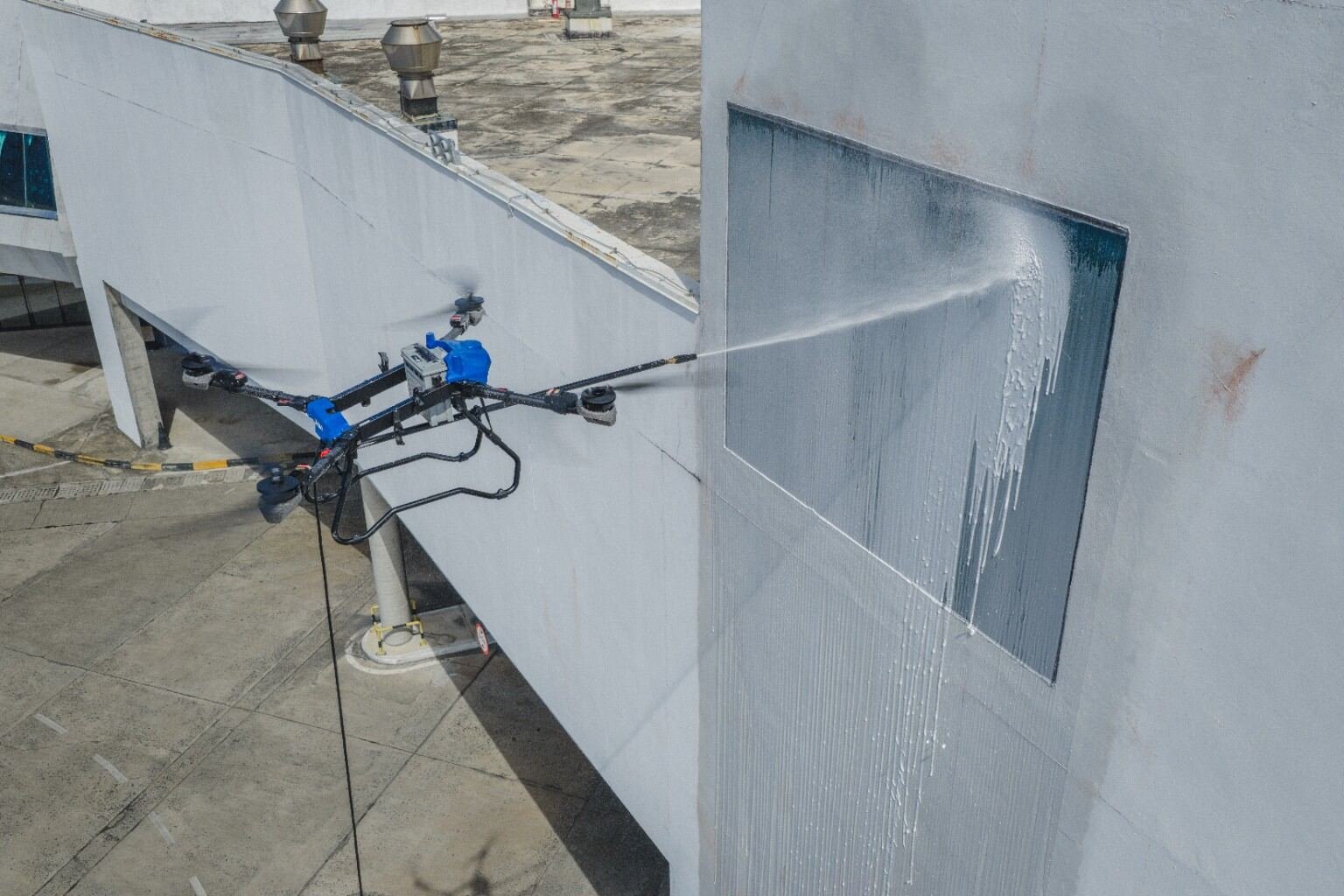 Limpeza de superfície externa em altura